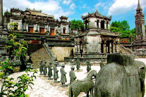 Tour Du Lịch Sài Gòn - Miền Trung (Bà Nà) - Hạ Long 7 Ngày